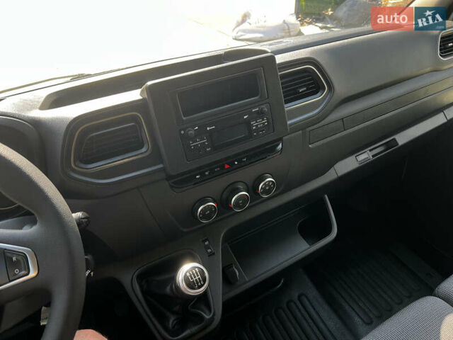Белый Рено Мастер, объемом двигателя 2.3 л и пробегом 220 тыс. км за 22300 $, фото 32 на Automoto.ua