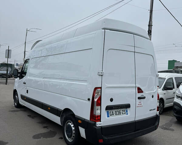 Белый Рено Мастер, объемом двигателя 0 л и пробегом 221 тыс. км за 29600 $, фото 5 на Automoto.ua