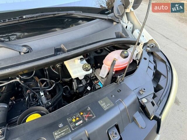 Білий Рено Мастєр, об'ємом двигуна 2.3 л та пробігом 324 тис. км за 26999 $, фото 69 на Automoto.ua