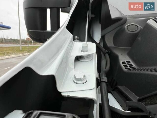 Белый Рено Мастер, объемом двигателя 2.3 л и пробегом 317 тыс. км за 25999 $, фото 66 на Automoto.ua