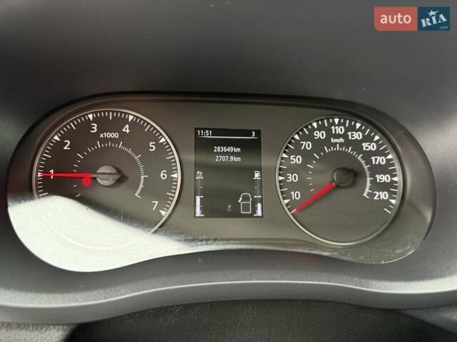 Белый Рено Мастер, объемом двигателя 2.3 л и пробегом 280 тыс. км за 27700 $, фото 38 на Automoto.ua