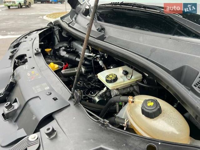 Белый Рено Мастер, объемом двигателя 2.3 л и пробегом 317 тыс. км за 25999 $, фото 61 на Automoto.ua