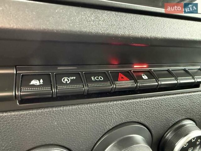 Белый Рено Мастер, объемом двигателя 2.3 л и пробегом 280 тыс. км за 27700 $, фото 51 на Automoto.ua