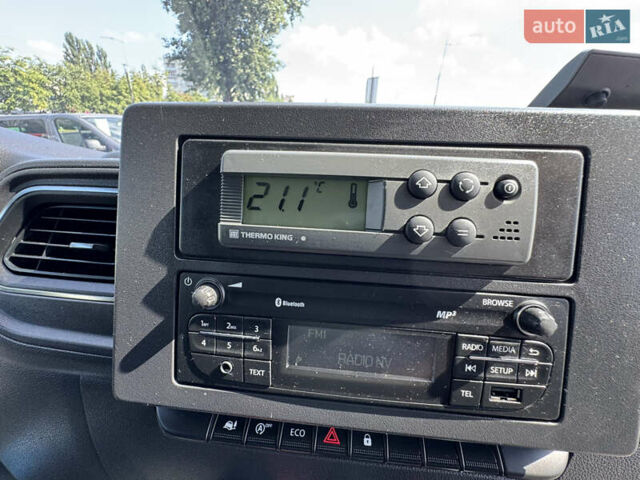 Белый Рено Мастер, объемом двигателя 2.3 л и пробегом 308 тыс. км за 26900 $, фото 25 на Automoto.ua