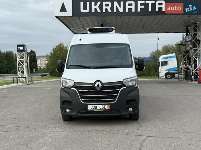 Белый Рено Мастер, объемом двигателя 2.3 л и пробегом 276 тыс. км за 22900 $, фото 2 на Automoto.ua