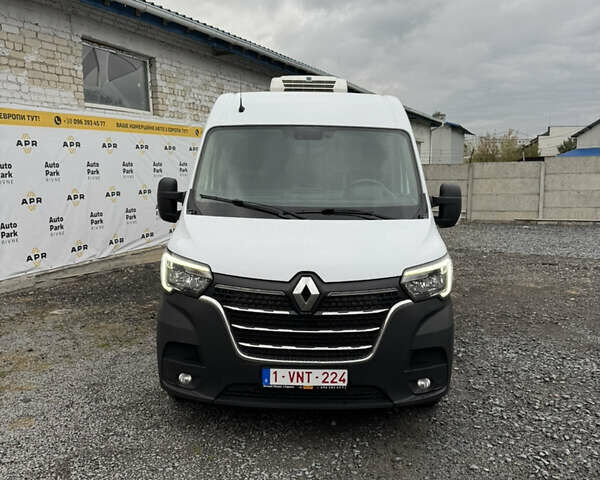 Белый Рено Мастер, объемом двигателя 0 л и пробегом 171 тыс. км за 23800 $, фото 2 на Automoto.ua