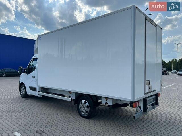 Белый Рено Мастер, объемом двигателя 2.3 л и пробегом 252 тыс. км за 26900 $, фото 5 на Automoto.ua