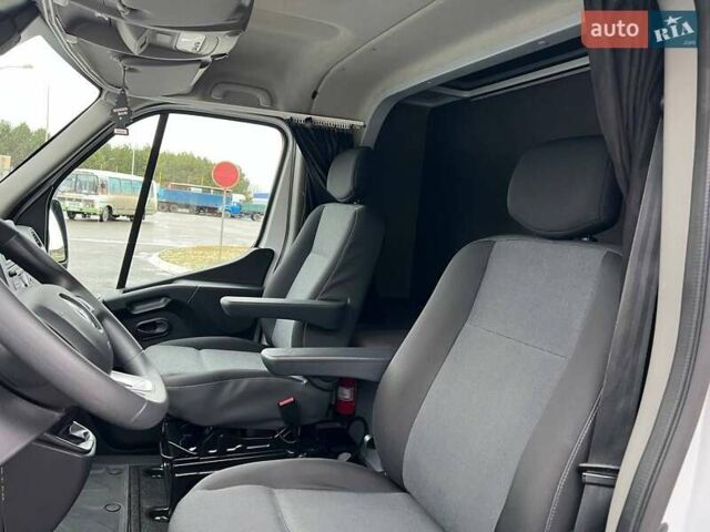 Белый Рено Мастер, объемом двигателя 2.3 л и пробегом 317 тыс. км за 25999 $, фото 42 на Automoto.ua