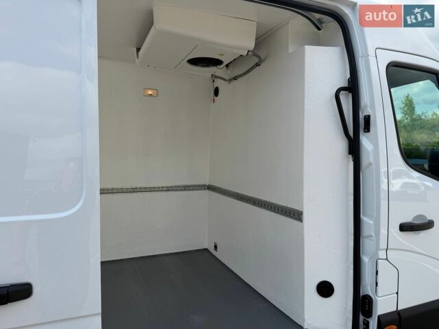 Белый Рено Мастер, объемом двигателя 0 л и пробегом 232 тыс. км за 23900 $, фото 45 на Automoto.ua
