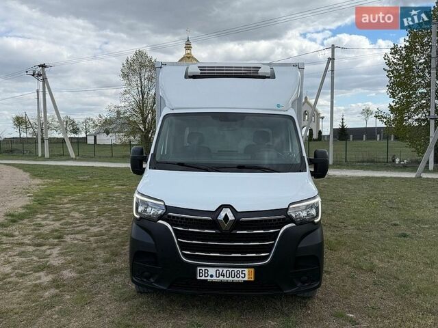 Белый Рено Мастер, объемом двигателя 2.3 л и пробегом 288 тыс. км за 27600 $, фото 1 на Automoto.ua