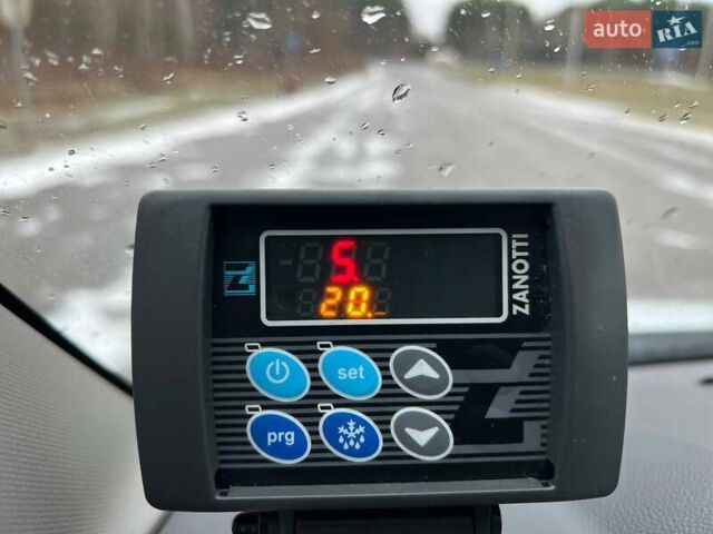 Белый Рено Мастер, объемом двигателя 2.3 л и пробегом 317 тыс. км за 25999 $, фото 55 на Automoto.ua