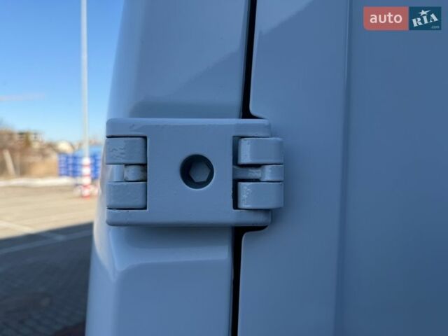 Білий Рено Мастєр, об'ємом двигуна 0 л та пробігом 231 тис. км за 22900 $, фото 15 на Automoto.ua