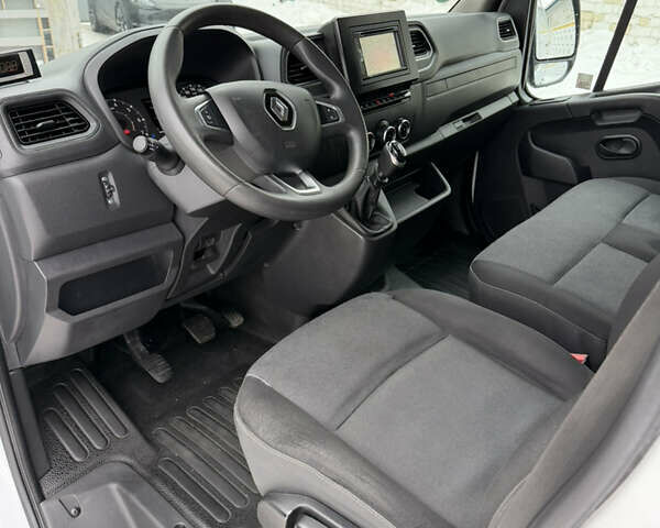 Белый Рено Мастер, объемом двигателя 0 л и пробегом 236 тыс. км за 21800 $, фото 16 на Automoto.ua