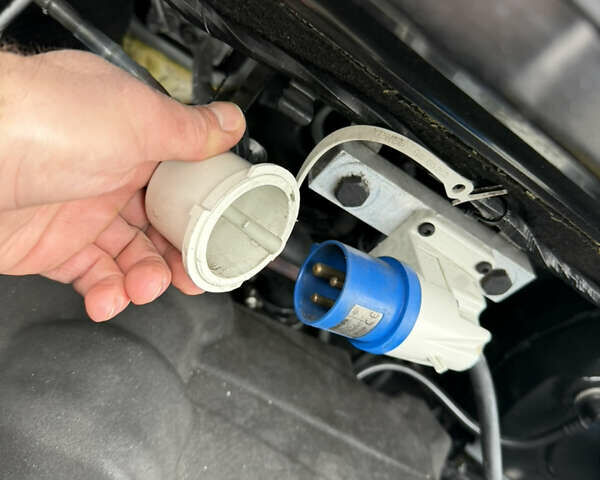 Белый Рено Мастер, объемом двигателя 0 л и пробегом 236 тыс. км за 21800 $, фото 27 на Automoto.ua