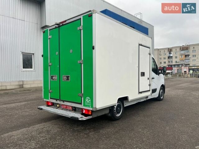 Белый Рено Мастер, объемом двигателя 2.3 л и пробегом 215 тыс. км за 19900 $, фото 6 на Automoto.ua