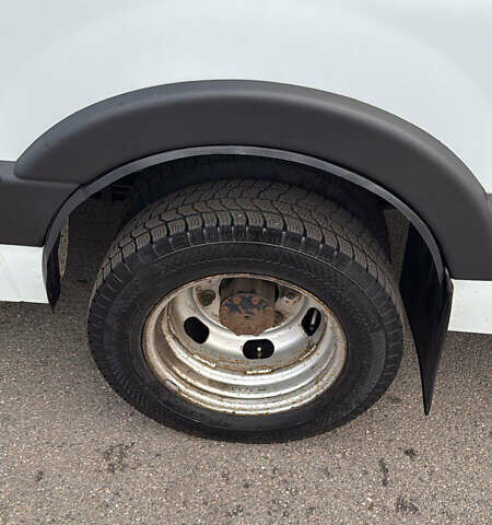 Белый Рено Мастер, объемом двигателя 2.3 л и пробегом 278 тыс. км за 21500 $, фото 4 на Automoto.ua