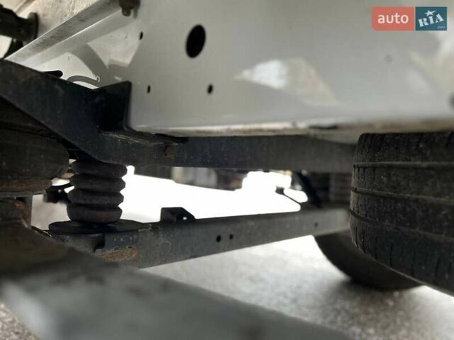 Белый Рено Мастер, объемом двигателя 2.3 л и пробегом 317 тыс. км за 25999 $, фото 78 на Automoto.ua