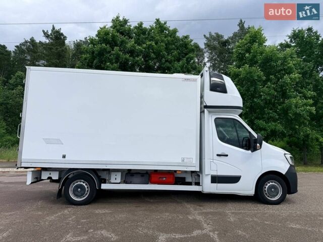 Белый Рено Мастер, объемом двигателя 2.3 л и пробегом 389 тыс. км за 25997 $, фото 9 на Automoto.ua