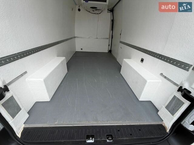 Белый Рено Мастер, объемом двигателя 0 л и пробегом 236 тыс. км за 23600 $, фото 45 на Automoto.ua