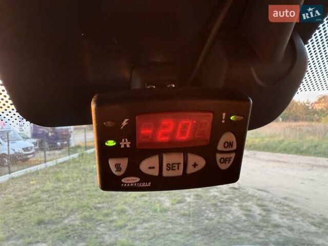Білий Рено Мастєр, об'ємом двигуна 2.3 л та пробігом 216 тис. км за 23950 $, фото 33 на Automoto.ua