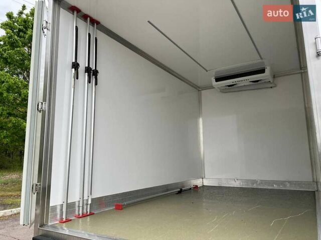 Белый Рено Мастер, объемом двигателя 2.3 л и пробегом 330 тыс. км за 26999 $, фото 70 на Automoto.ua