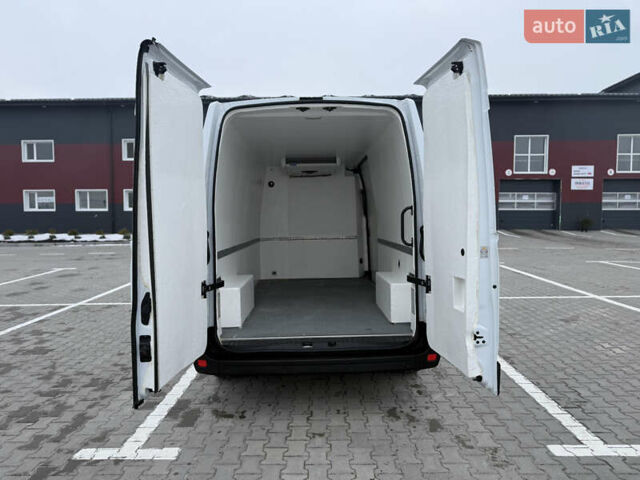 Белый Рено Мастер, объемом двигателя 2.3 л и пробегом 290 тыс. км за 22500 $, фото 15 на Automoto.ua