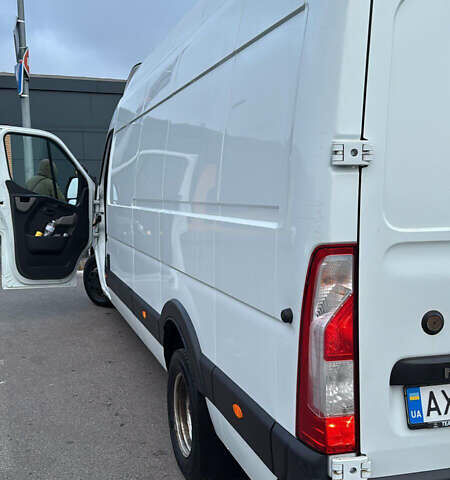 Белый Рено Мастер, объемом двигателя 2.3 л и пробегом 278 тыс. км за 21500 $, фото 5 на Automoto.ua