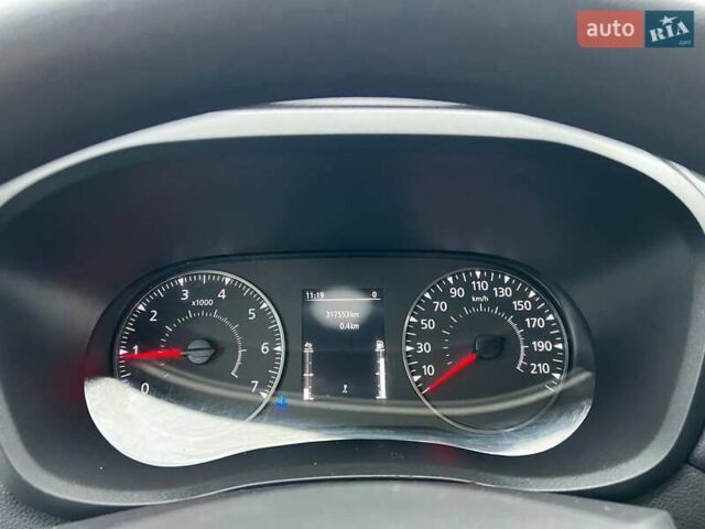 Белый Рено Мастер, объемом двигателя 2.3 л и пробегом 317 тыс. км за 25999 $, фото 49 на Automoto.ua