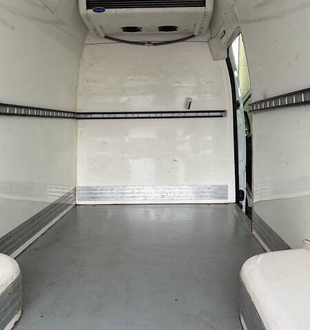 Белый Рено Мастер, объемом двигателя 2.3 л и пробегом 278 тыс. км за 21500 $, фото 8 на Automoto.ua