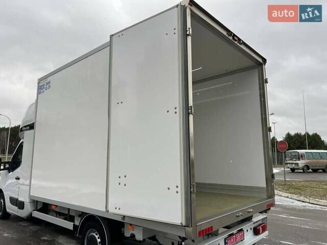 Белый Рено Мастер, объемом двигателя 2.3 л и пробегом 317 тыс. км за 25999 $, фото 34 на Automoto.ua