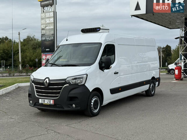 Белый Рено Мастер, объемом двигателя 2.3 л и пробегом 276 тыс. км за 22900 $, фото 1 на Automoto.ua