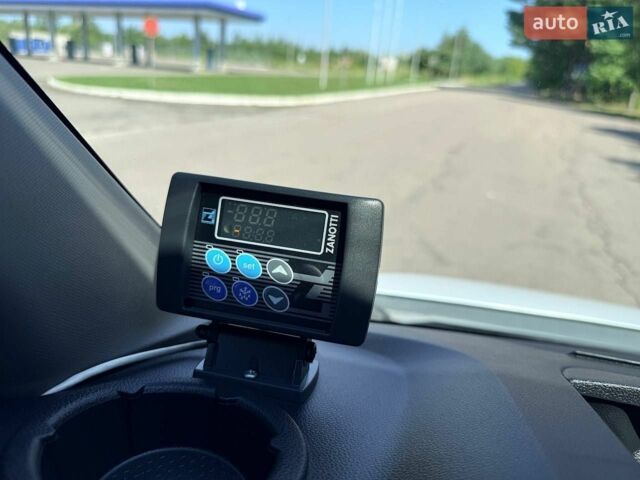 Белый Рено Мастер, объемом двигателя 2.3 л и пробегом 310 тыс. км за 27999 $, фото 90 на Automoto.ua