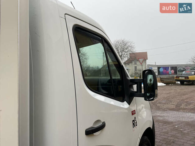 Белый Рено Мастер, объемом двигателя 2.3 л и пробегом 184 тыс. км за 29700 $, фото 42 на Automoto.ua