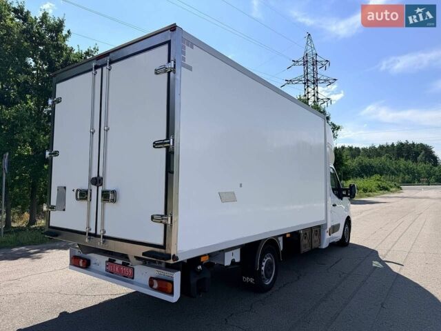 Белый Рено Мастер, объемом двигателя 2.3 л и пробегом 310 тыс. км за 27999 $, фото 4 на Automoto.ua