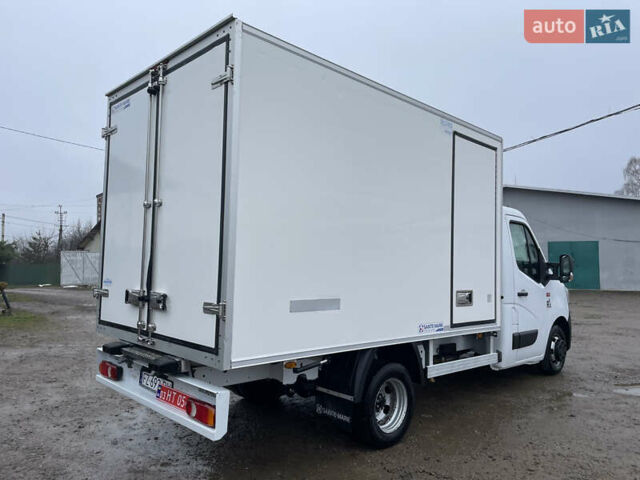 Белый Рено Мастер, объемом двигателя 2.3 л и пробегом 194 тыс. км за 29750 $, фото 13 на Automoto.ua