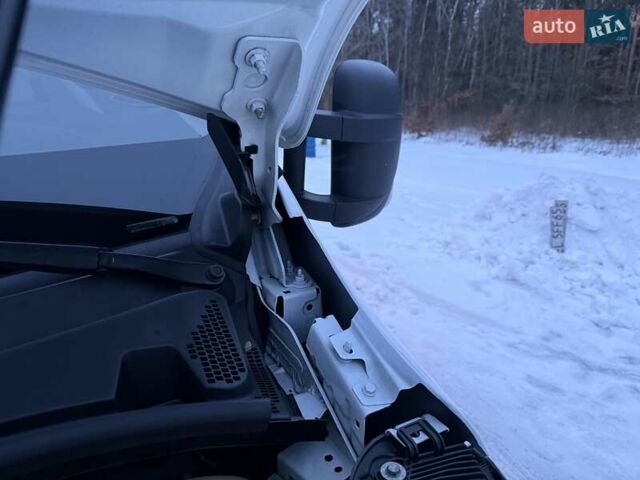 Белый Рено Мастер, объемом двигателя 2.3 л и пробегом 297 тыс. км за 25900 $, фото 78 на Automoto.ua