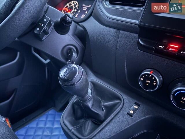 Белый Рено Мастер, объемом двигателя 2.3 л и пробегом 297 тыс. км за 25900 $, фото 65 на Automoto.ua