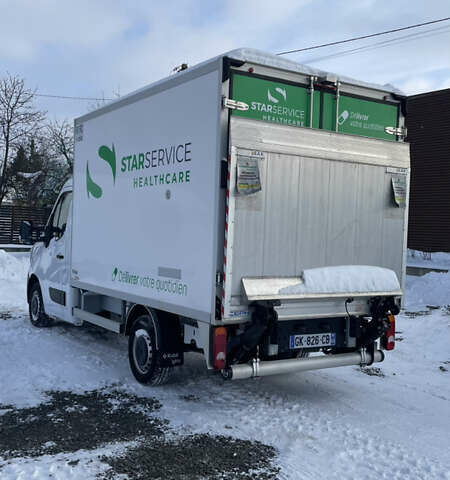 Белый Рено Мастер, объемом двигателя 2.3 л и пробегом 260 тыс. км за 28500 $, фото 3 на Automoto.ua