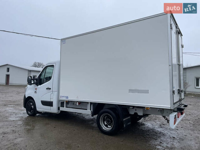 Белый Рено Мастер, объемом двигателя 2.3 л и пробегом 194 тыс. км за 29750 $, фото 10 на Automoto.ua