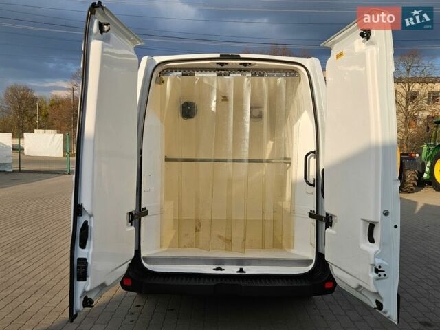 Белый Рено Мастер, объемом двигателя 2.3 л и пробегом 233 тыс. км за 25300 $, фото 21 на Automoto.ua