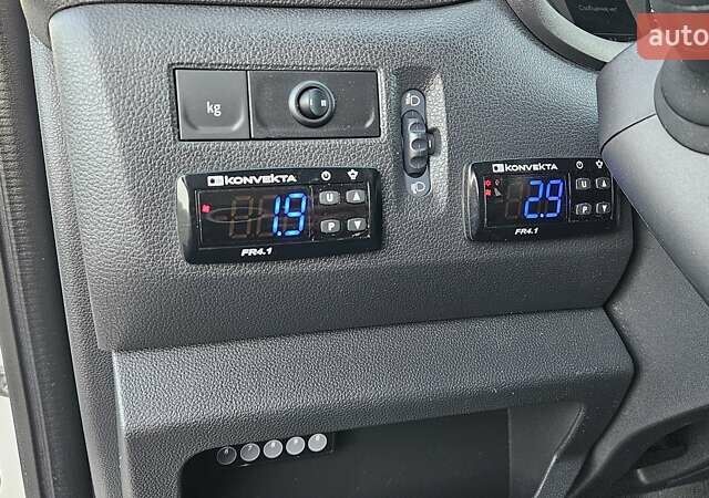 Белый Рено Мастер, объемом двигателя 2.3 л и пробегом 239 тыс. км за 24700 $, фото 19 на Automoto.ua