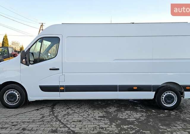 Белый Рено Мастер, объемом двигателя 2.3 л и пробегом 239 тыс. км за 24700 $, фото 3 на Automoto.ua