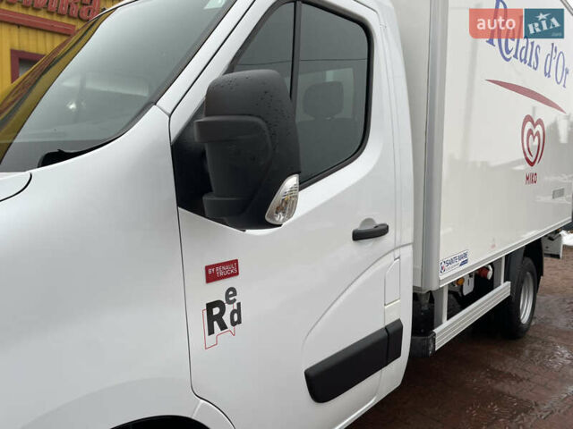 Белый Рено Мастер, объемом двигателя 2.3 л и пробегом 184 тыс. км за 29700 $, фото 25 на Automoto.ua