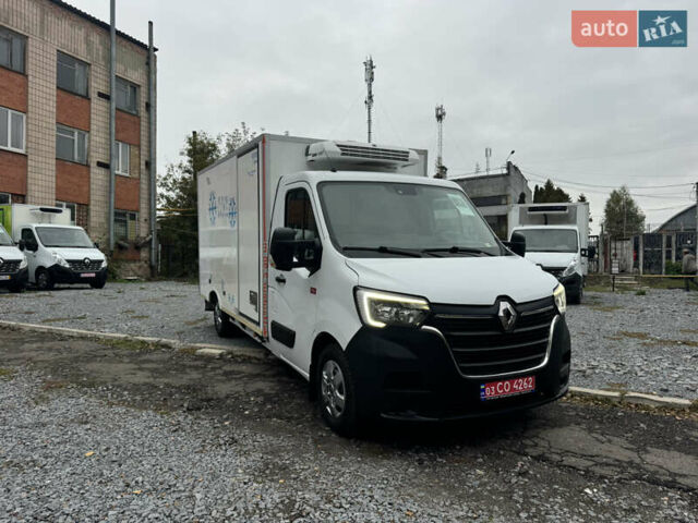 Белый Рено Мастер, объемом двигателя 2.3 л и пробегом 165 тыс. км за 24900 $, фото 1 на Automoto.ua