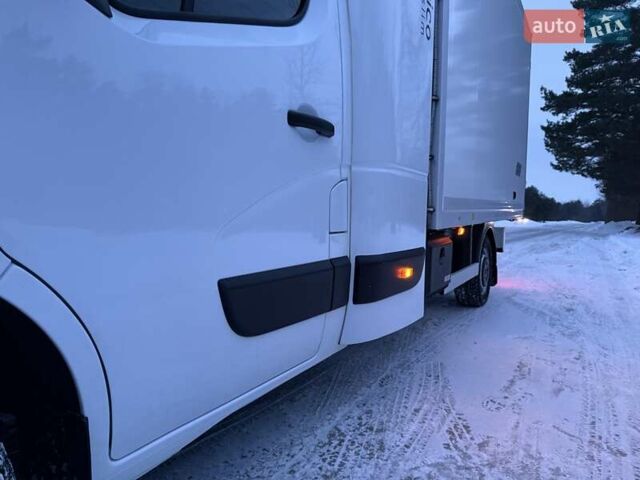 Белый Рено Мастер, объемом двигателя 2.3 л и пробегом 297 тыс. км за 25900 $, фото 25 на Automoto.ua