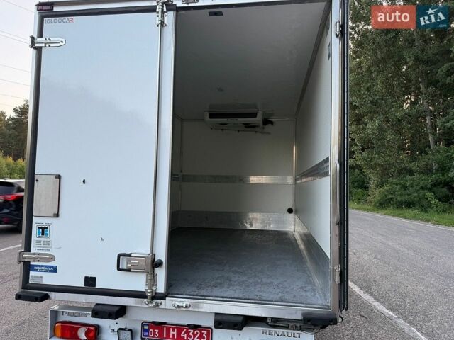 Белый Рено Мастер, объемом двигателя 2.3 л и пробегом 261 тыс. км за 23900 $, фото 83 на Automoto.ua