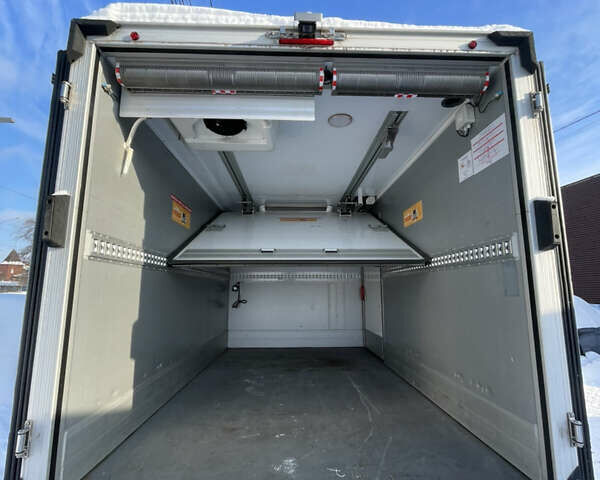 Белый Рено Мастер, объемом двигателя 2.3 л и пробегом 260 тыс. км за 28500 $, фото 36 на Automoto.ua