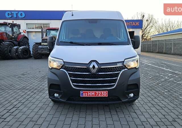 Белый Рено Мастер, объемом двигателя 2.3 л и пробегом 239 тыс. км за 24700 $, фото 1 на Automoto.ua