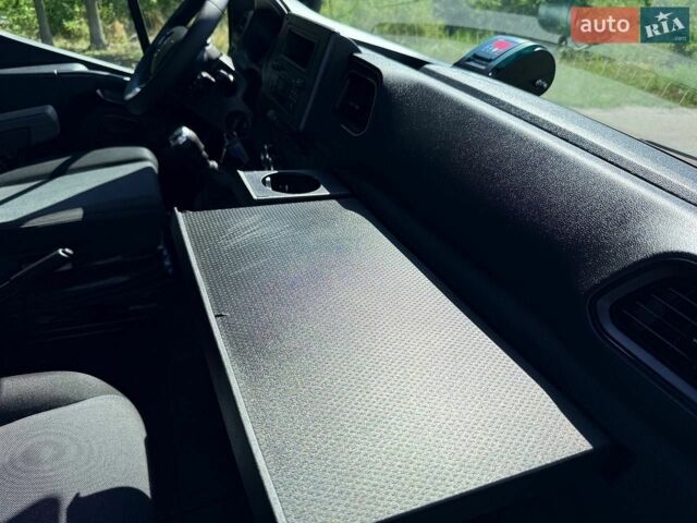 Белый Рено Мастер, объемом двигателя 2.3 л и пробегом 310 тыс. км за 27999 $, фото 104 на Automoto.ua