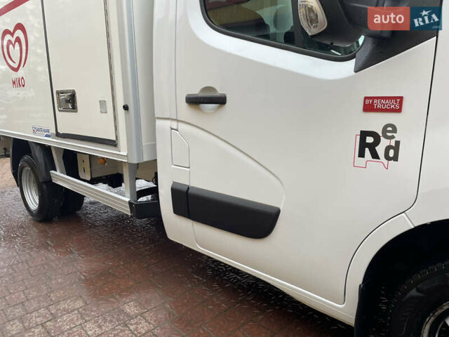 Белый Рено Мастер, объемом двигателя 2.3 л и пробегом 184 тыс. км за 29700 $, фото 22 на Automoto.ua